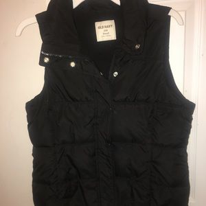 Old Navy Black Puffer Vest (S)